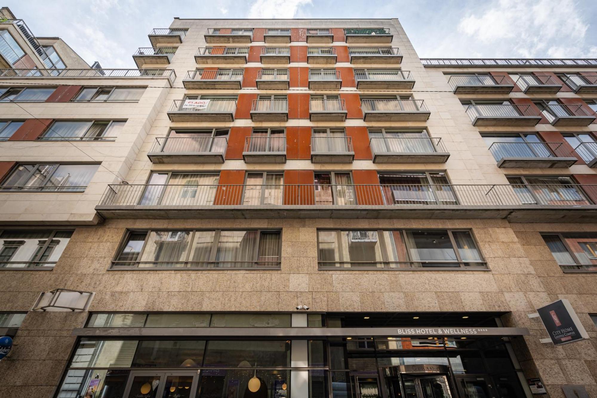 Center Wellness - Pool-gym-parking * Budapeszt